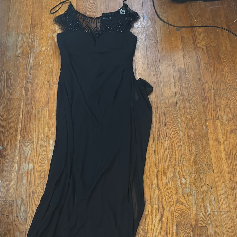 Elegant Black Lace Evening Dress
